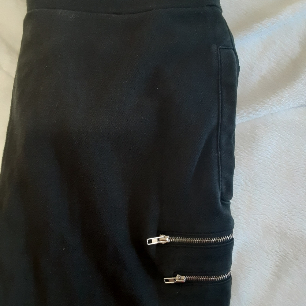 Pants - Picture 2 of 8